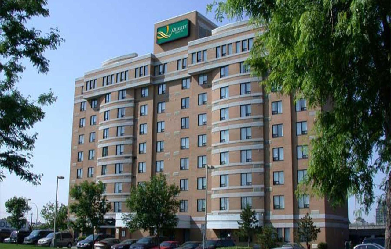 Quality Inn And Suites Montreal East Kültér fotó